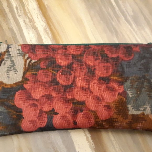 Hand Crafted Make-up Travel Bags Vintage Floral Theme Satin Or Tapestry - Picture 5 of 10